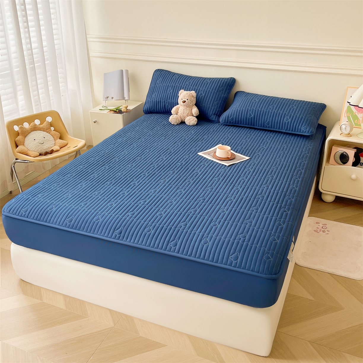 91家纺网 家纺一手货源 找家纺 雯豆家纺 2025新款洛川A类夹棉床笠三件套水洗棉磨毛纯色床护垫床单保护套 洛川-黛蓝