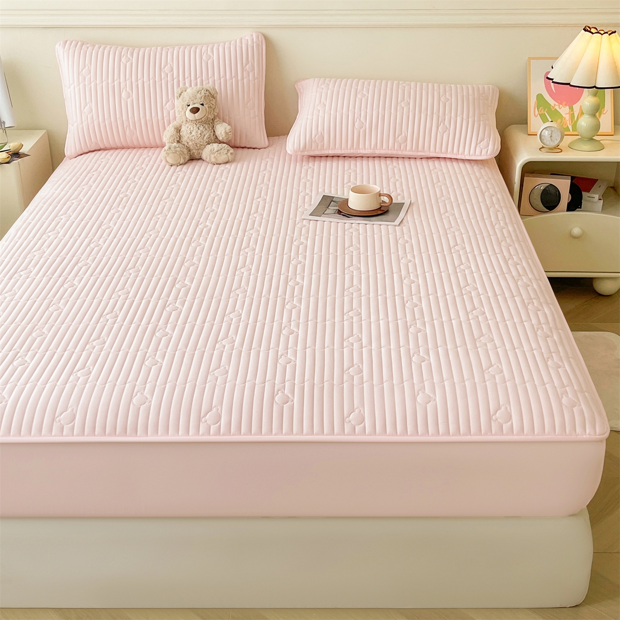 91家纺网 家纺一手货源 找家纺 雯豆家纺 2025新款洛川A类夹棉床笠三件套水洗棉磨毛纯色床护垫床单保护套 洛川-密合粉