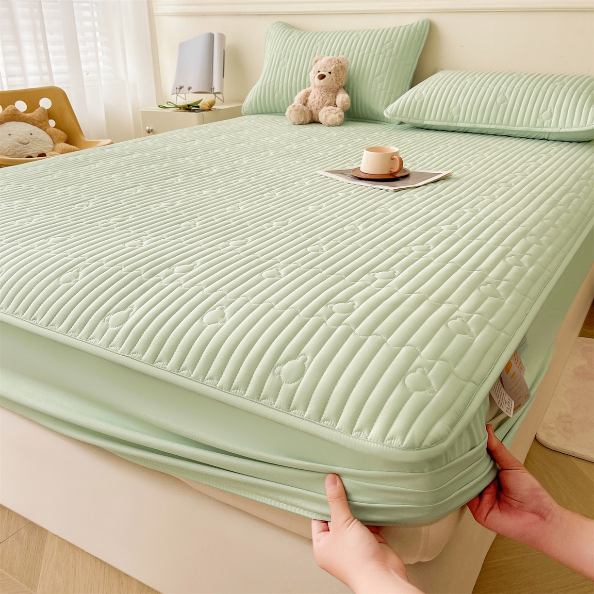 91家纺网 家纺一手货源 找家纺 雯豆家纺 2025新款洛川A类夹棉床笠三件套水洗棉磨毛纯色床护垫床单保护套 洛川-清雅绿