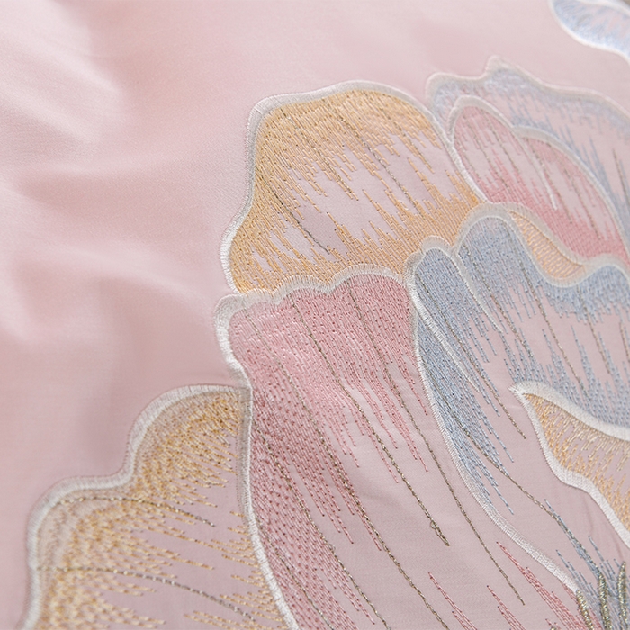 91家纺网 家纺一手货源 找家纺 登登家纺 2025新款A类长绒棉刺绣四件套-华尔兹 华尔兹-粉紫