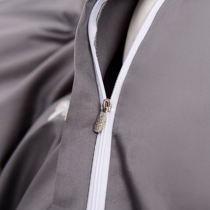 91家纺网 家纺一手货源 找家纺 登登家纺 2025新款A类长绒棉刺绣四件套-风铃 风铃-灰