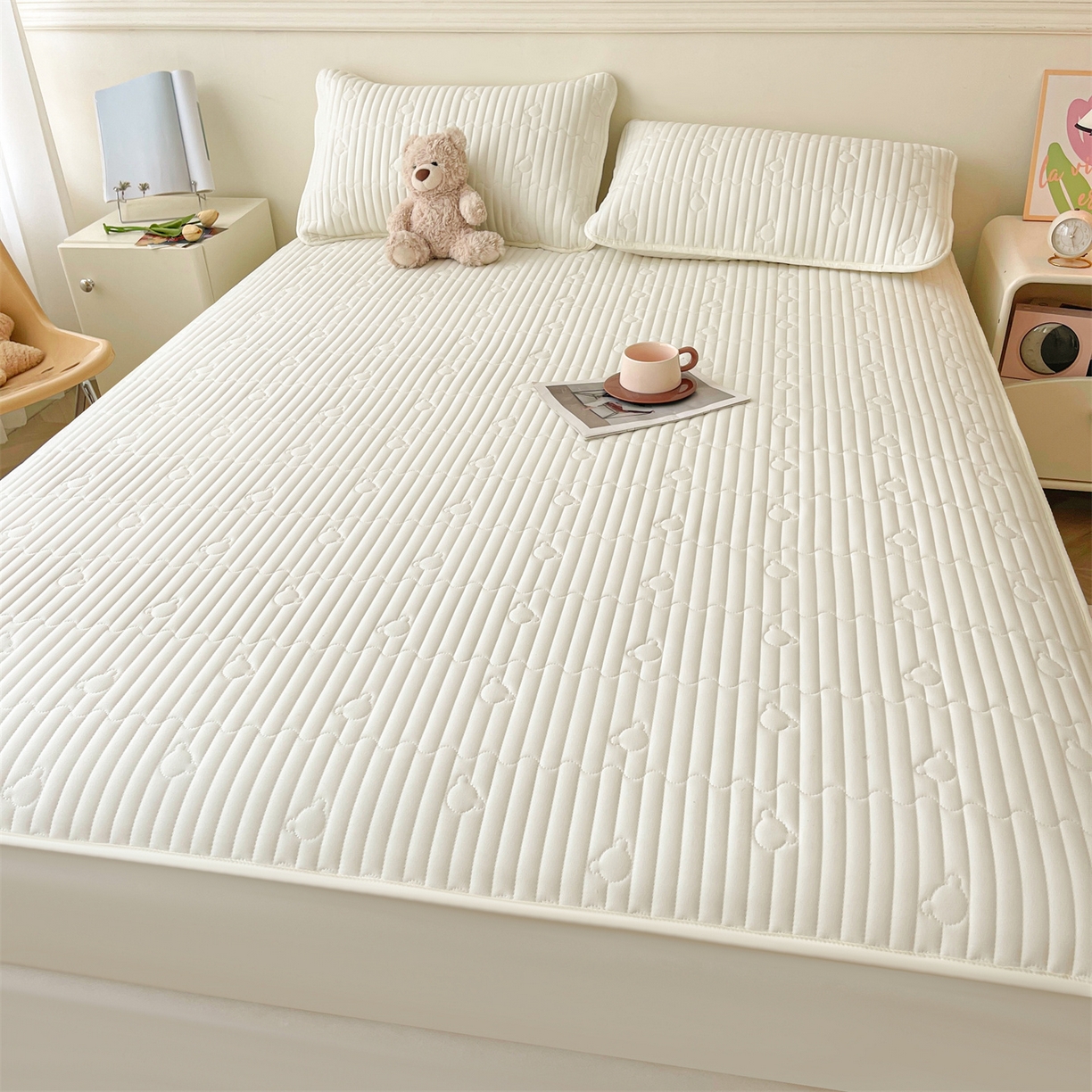 91家纺网 家纺一手货源 找家纺 雯豆家纺 2025新款洛川A类夹棉床笠三件套水洗棉磨毛纯色床护垫床单保护套 洛川-月光白