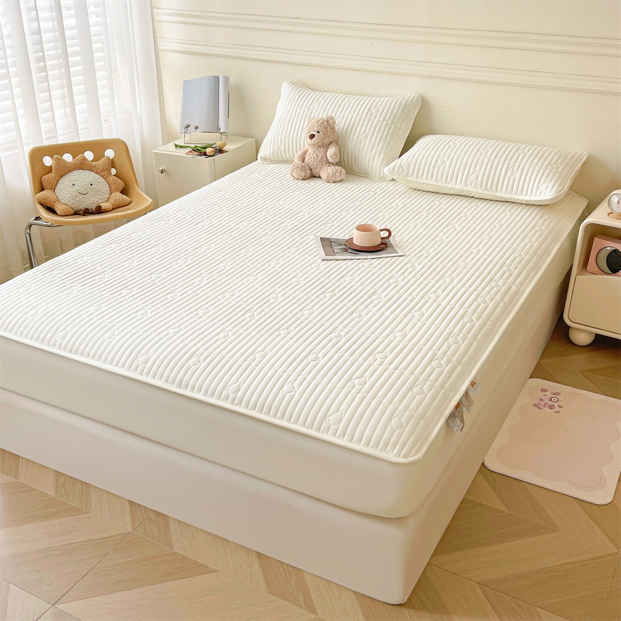 91家纺网 家纺一手货源 找家纺 雯豆家纺 2025新款洛川A类夹棉床笠三件套水洗棉磨毛纯色床护垫床单保护套 洛川-月光白