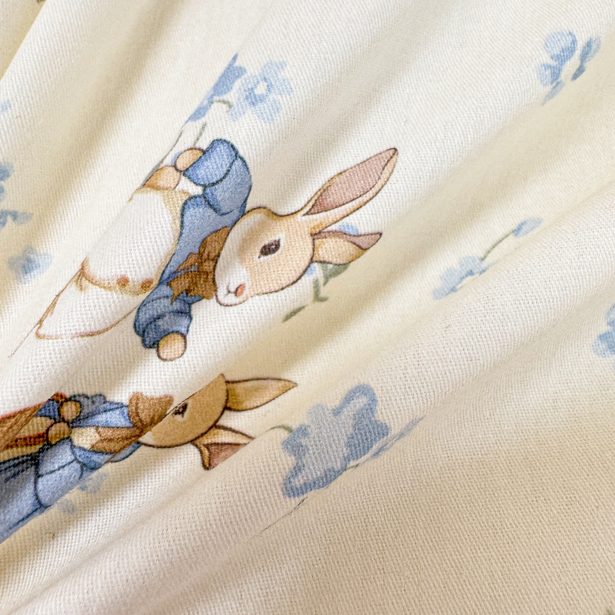 91家纺网 家纺一手货源 找家纺 呗旺鹿 2025新款40s全棉纯棉卡通印花学生系列四件套 兔彼得