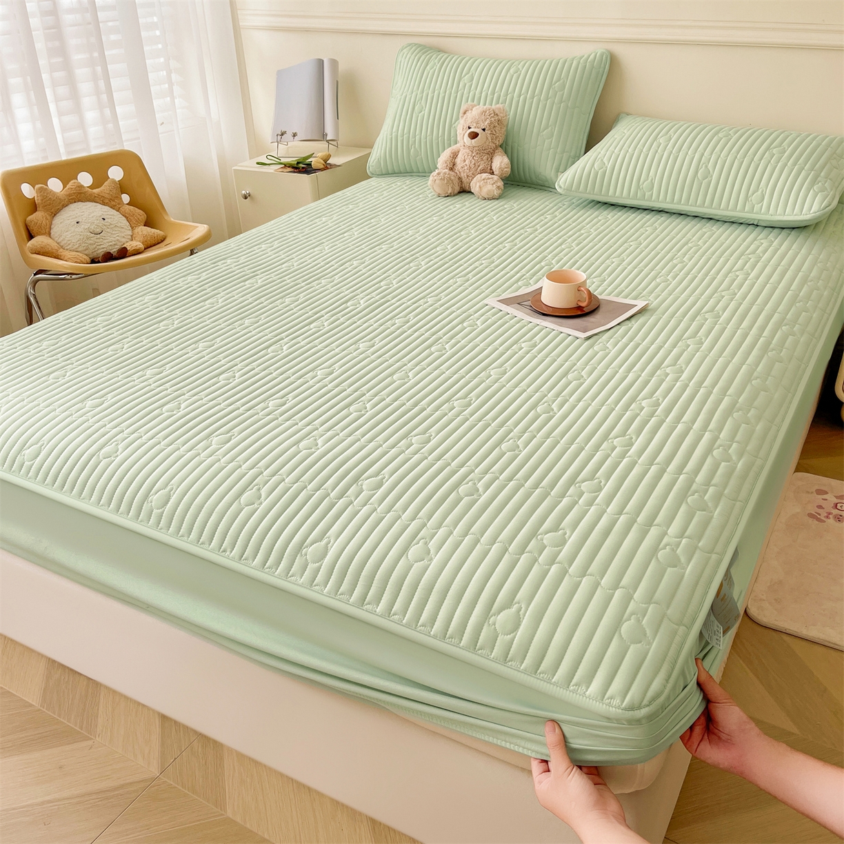 91家纺网 家纺一手货源 找家纺 雯豆家纺 2025新款洛川A类防水夹棉床笠三件套水洗棉磨毛床单保护套 洛川-清雅绿