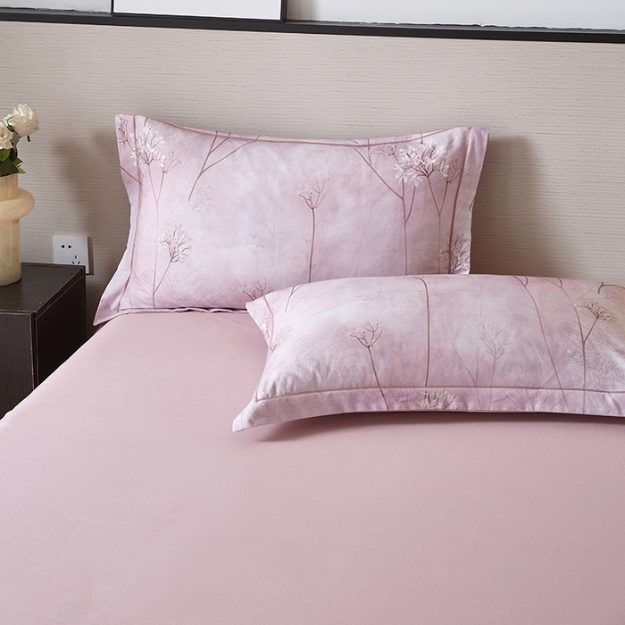 91家纺网 家纺一手货源 找家纺 金纱玉纺家纺 2025数码印花100%棉四件套 听风冷雨-粉