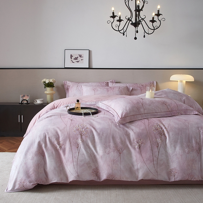 91家纺网 家纺一手货源 找家纺 金纱玉纺家纺 2025数码印花100%棉四件套 听风冷雨-粉