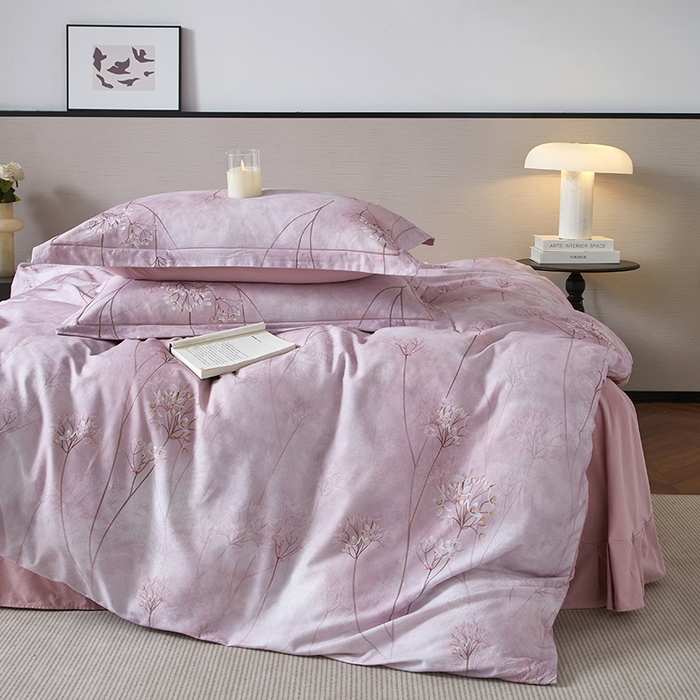 91家纺网 家纺一手货源 找家纺 金纱玉纺家纺 2025数码印花100%棉四件套 听风冷雨-粉