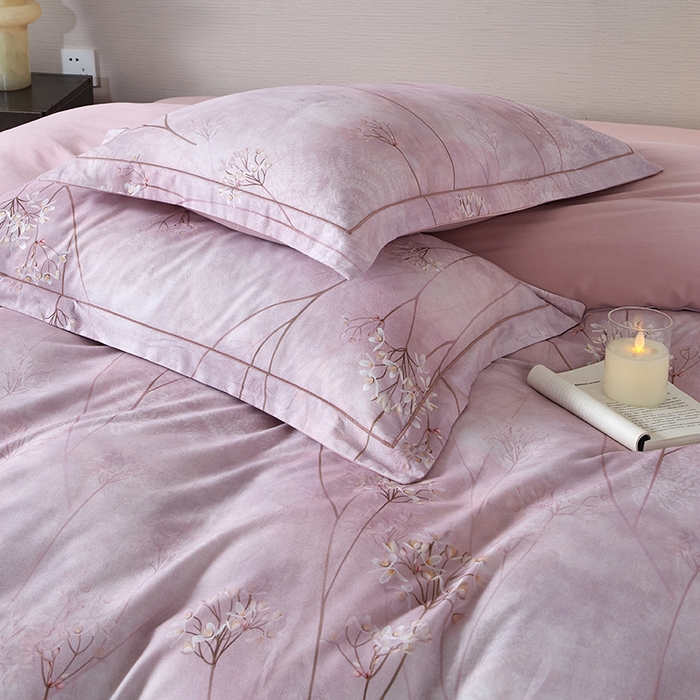 91家纺网 家纺一手货源 找家纺 金纱玉纺家纺 2025数码印花100%棉四件套 听风冷雨-粉