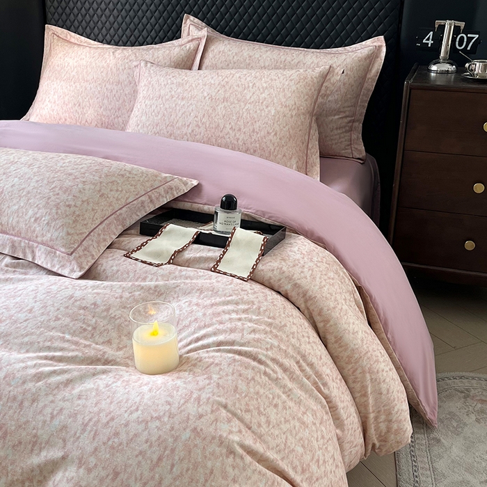 91家纺网 家纺一手货源 找家纺 金纱玉纺家纺 2025数码印花100%棉四件套 新世纪-粉