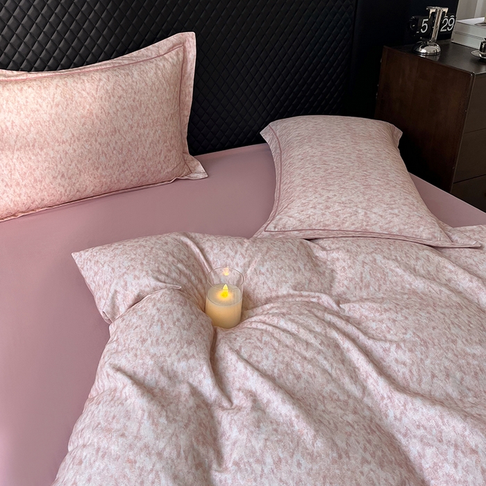 91家纺网 家纺一手货源 找家纺 金纱玉纺家纺 2025数码印花100%棉四件套 新世纪-粉