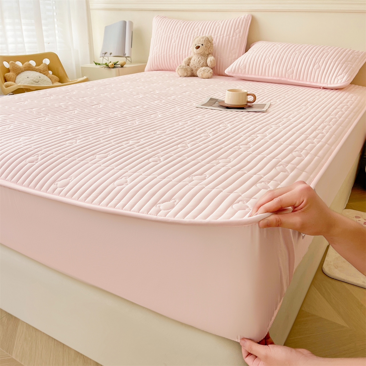 91家纺网 家纺一手货源 找家纺 （总）雯豆家纺 2025新款洛川A类夹棉床笠三件套水洗棉磨毛纯色床护垫床单保护套