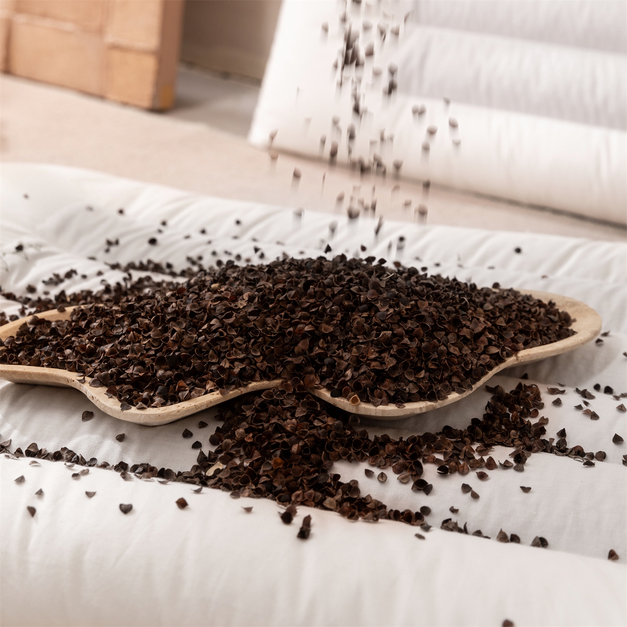 91家纺网 家纺一手货源 找家纺 爱尚家枕芯 2025新款纯棉凉山苦荞护颈枕枕头枕芯 凉山苦荞护颈枕 48x74cm/只