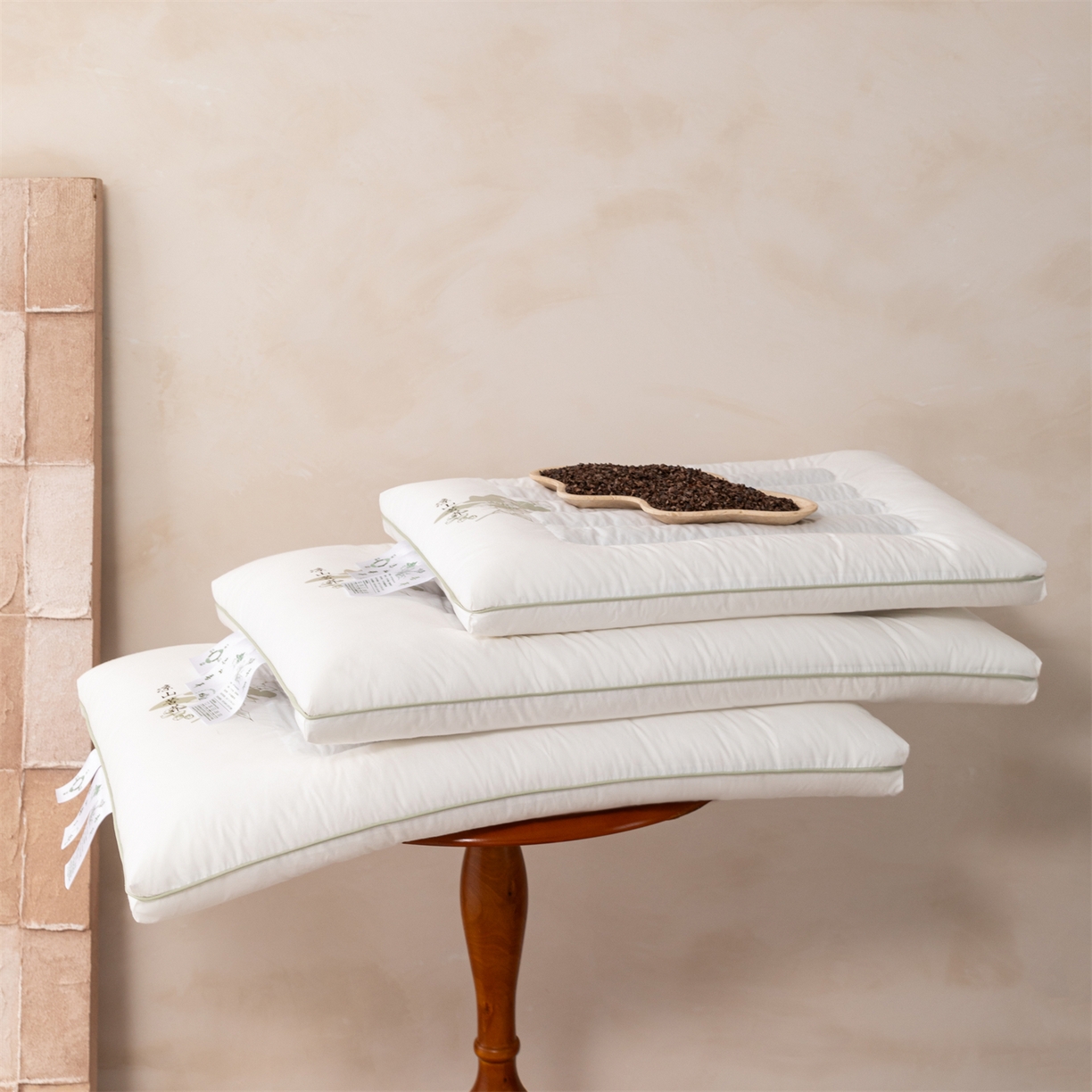 91家纺网 家纺一手货源 找家纺 爱尚家枕芯 2025新款纯棉凉山苦荞护颈枕枕头枕芯 凉山苦荞护颈枕 40x60cm/只