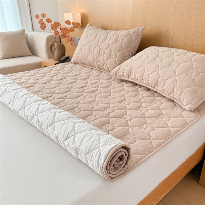 91家纺网 家纺一手货源 找家纺 西域种棉人·千百笠 2025新款A类抗菌里外全棉纯棉100%新疆棉花填充床护垫床褥子单人双人学生垫 夏洛软垫-咖