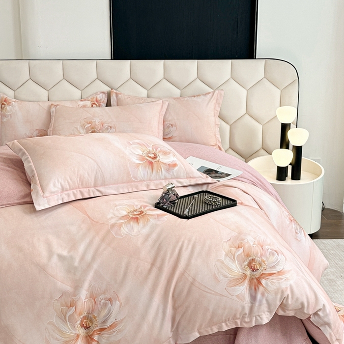 91家纺网 家纺一手货源 找家纺 2025年新款全棉长绒棉数码印花四件套 诗丹娜-玉