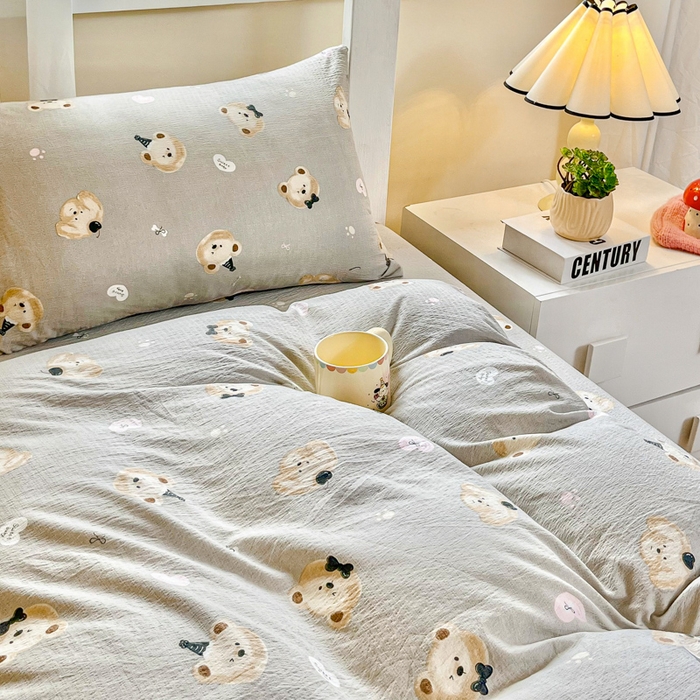 91家纺网 家纺一手货源 找家纺 优米家纺 2025新款A类云感双层纱学生宿舍三件套上下铺三件套 恋爱熊