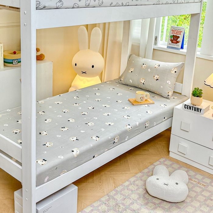 91家纺网 家纺一手货源 找家纺 优米家纺 2025新款A类云感双层纱学生宿舍三件套上下铺三件套 恋爱熊