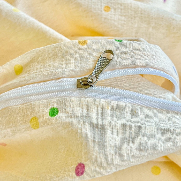 91家纺网 家纺一手货源 找家纺 优米家纺 2025新款A类云感双层纱学生宿舍三件套上下铺三件套 七彩点点