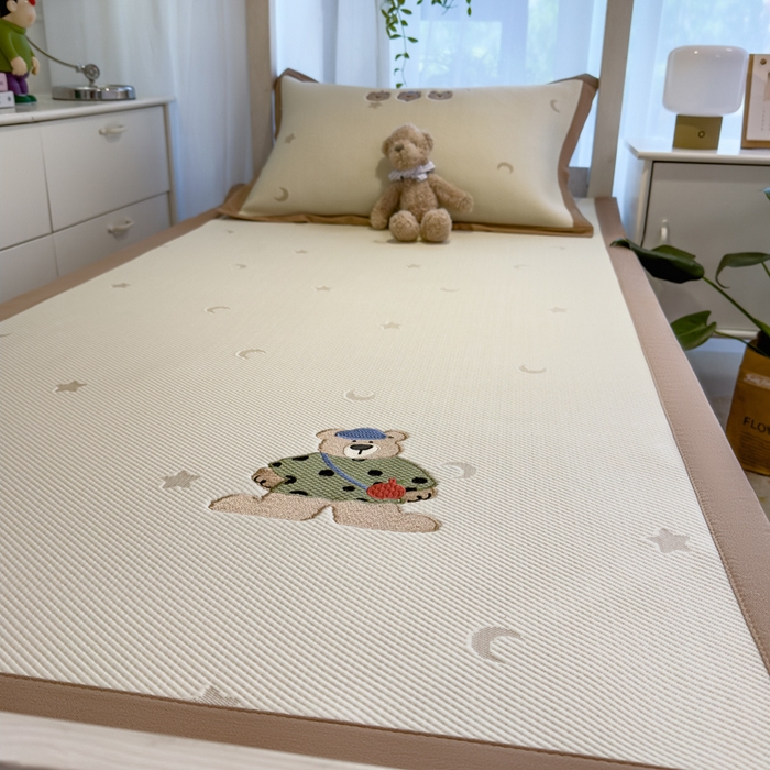 91家纺网 家纺一手货源 找家纺 眠多宝 2025新款凉豆豆学生宿舍用床席床笠可水洗凉席 床席床笠--床席款（绣花款） 呆酱熊