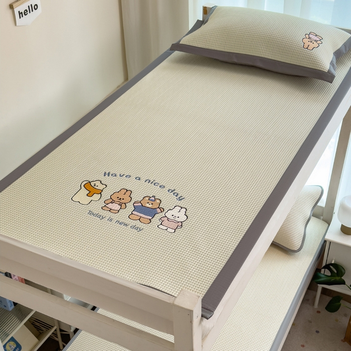 91家纺网 家纺一手货源 找家纺 眠多宝 2025新款凉豆豆学生宿舍用床席床笠可水洗凉席 床席床笠--床席款（绣花款） 米兜米兜-白