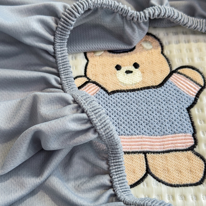 91家纺网 家纺一手货源 找家纺 眠多宝 2025新款凉豆豆学生宿舍用床席床笠可水洗凉席 床席床笠--床席款（绣花款） 米兜米兜-白