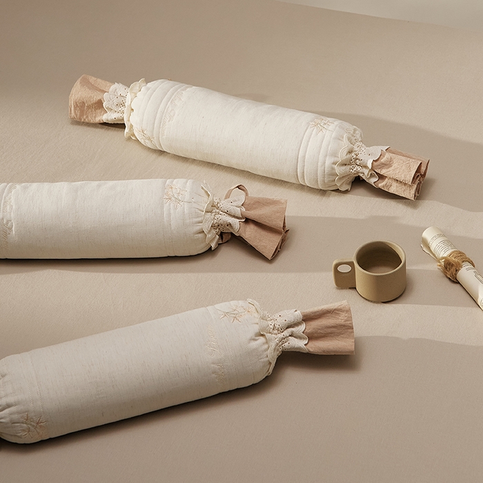 91家纺网 家纺一手货源 找家纺 （总）微枕芯 2025新款棉麻圆柱草本糖果枕 