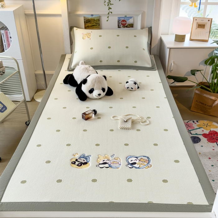 91家纺网 家纺一手货源 找家纺 眠多宝 2025新款凉豆豆学生宿舍用床席床笠可水洗凉席 床席床笠--床席款（绣花款） 泡泡熊猫乐