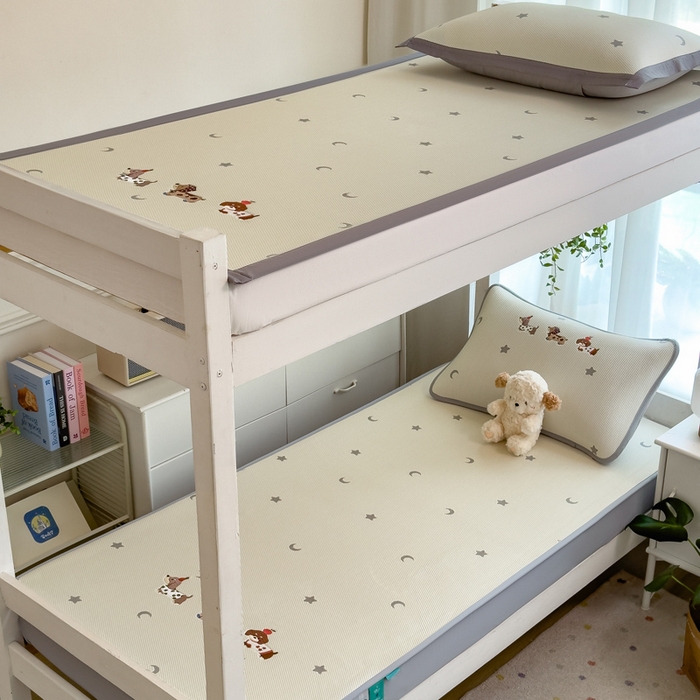 91家纺网 家纺一手货源 找家纺 眠多宝 2025新款凉豆豆学生宿舍用床席床笠可水洗凉席 床席床笠--床席款（绣花款） 淘气腊肠犬