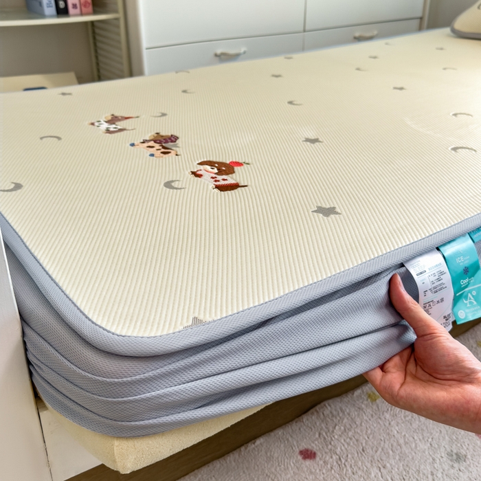 91家纺网 家纺一手货源 找家纺 眠多宝 2025新款凉豆豆学生宿舍用床席床笠可水洗凉席 床席床笠--床席款（绣花款） 淘气腊肠犬