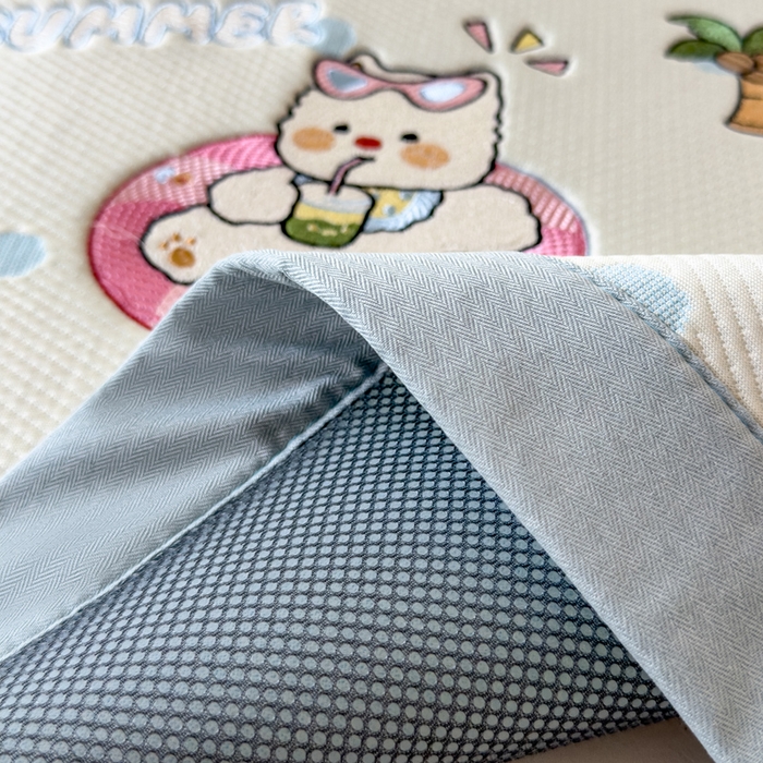 91家纺网 家纺一手货源 找家纺 眠多宝 2025新款凉豆豆学生宿舍用床席床笠可水洗凉席 床席床笠--床席款（绣花款） 夏日派对