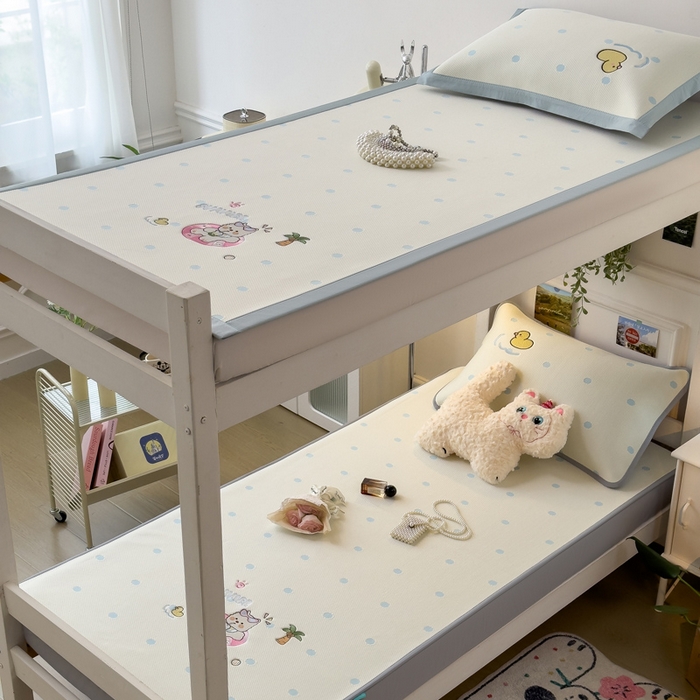 91家纺网 家纺一手货源 找家纺 眠多宝 2025新款凉豆豆学生宿舍用床席床笠可水洗凉席 床席床笠--床席款（绣花款） 夏日派对