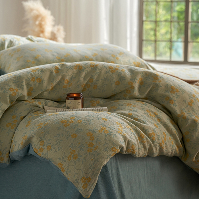 91家纺网 家纺一手货源 找家纺 三朵家纺 2025新款全棉纯棉水洗棉色织提花四件套 流年-黄