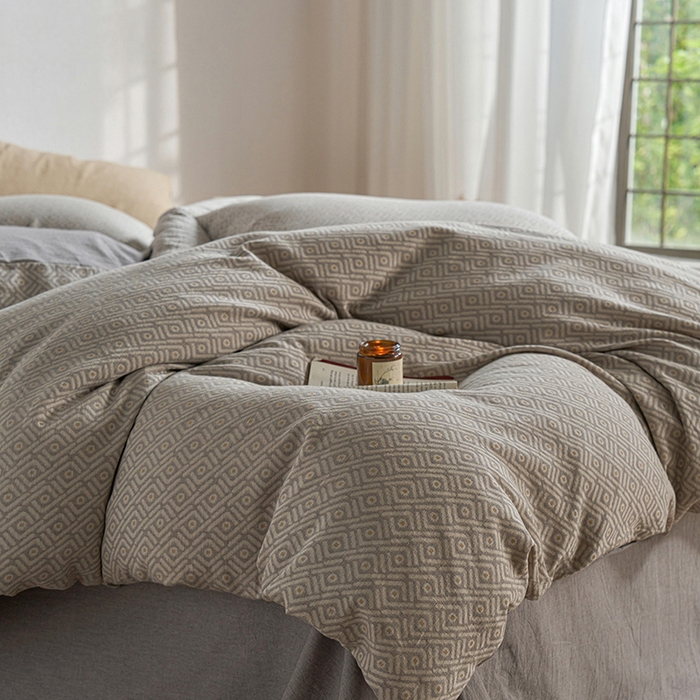 91家纺网 家纺一手货源 找家纺 三朵家纺 2025新款全棉纯棉水洗棉色织提花四件套 眉景-灰