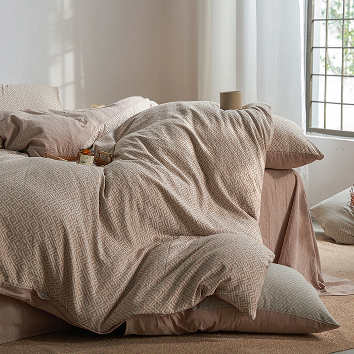 91家纺网 家纺一手货源 找家纺 三朵家纺 2025新款全棉纯棉水洗棉色织提花四件套 眉景-卡其