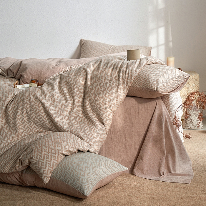 91家纺网 家纺一手货源 找家纺 三朵家纺 2025新款全棉纯棉水洗棉色织提花四件套 眉景-卡其