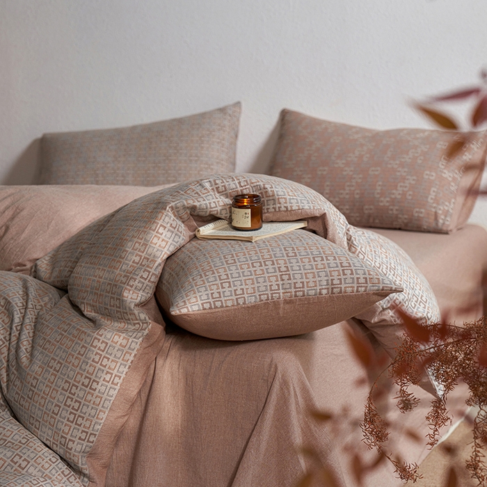 91家纺网 家纺一手货源 找家纺 三朵家纺 2025新款全棉纯棉水洗棉色织提花四件套 微纳