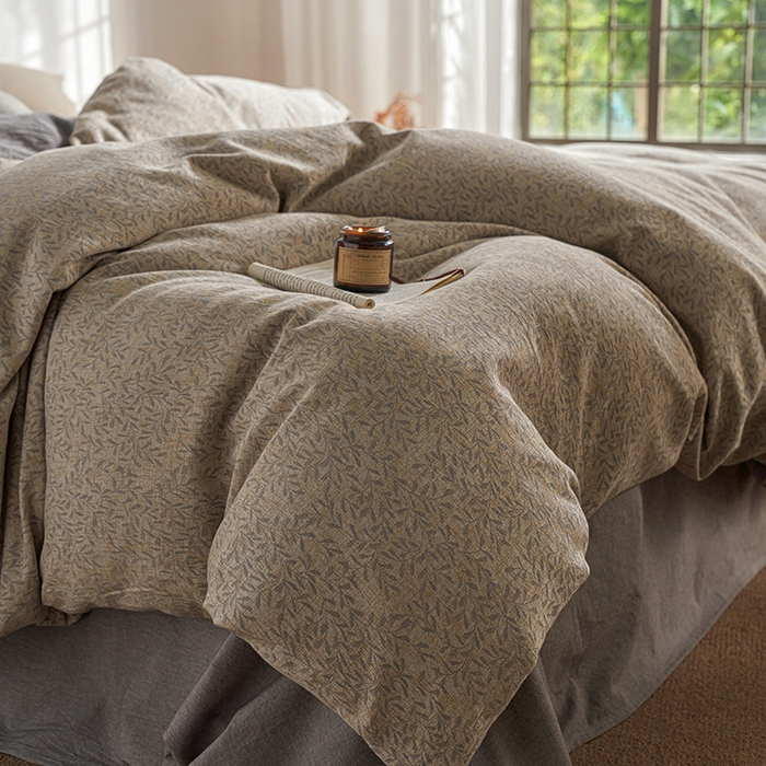 91家纺网 家纺一手货源 找家纺 三朵家纺 2025新款全棉纯棉水洗棉色织提花四件套 薇雨