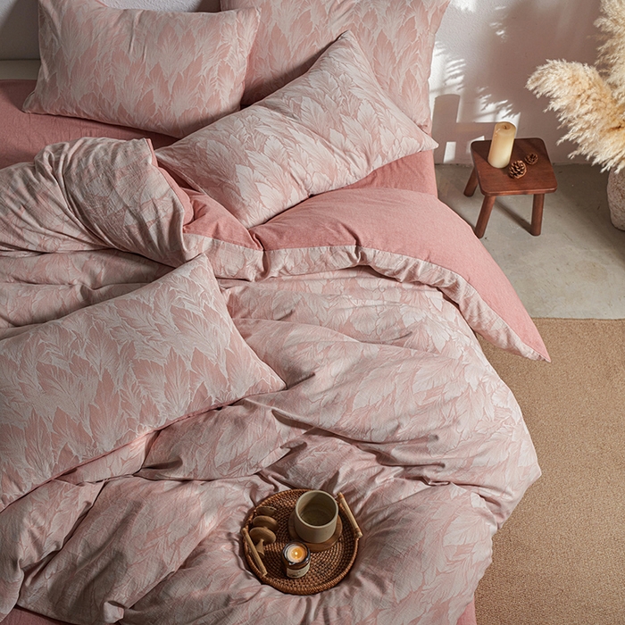 91家纺网 家纺一手货源 找家纺 三朵家纺 2025新款全棉纯棉水洗棉色织提花四件套 叶时光