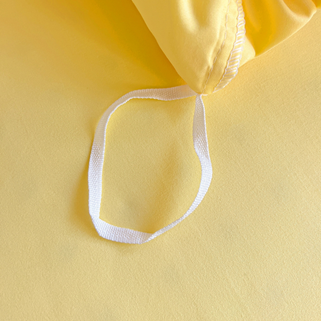 91家纺网 家纺一手货源 找家纺 雨菲家纺 2025新款学生季水洗棉毛巾绣花荷叶花边三件套四件套床单床笠款 美人鱼黄