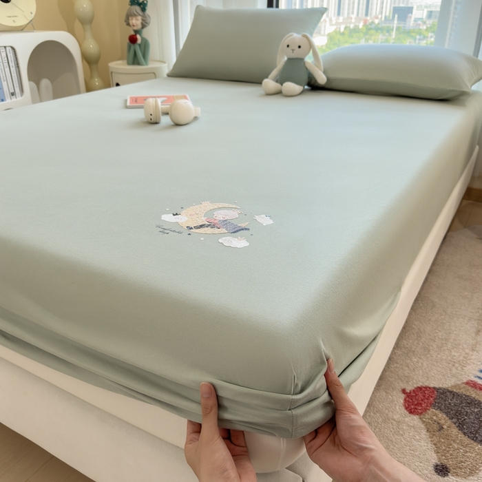 91家纺网 家纺一手货源 找家纺 米菲 2025新款高密针织棉印花床笠-梦幻 梦幻--苹果绿