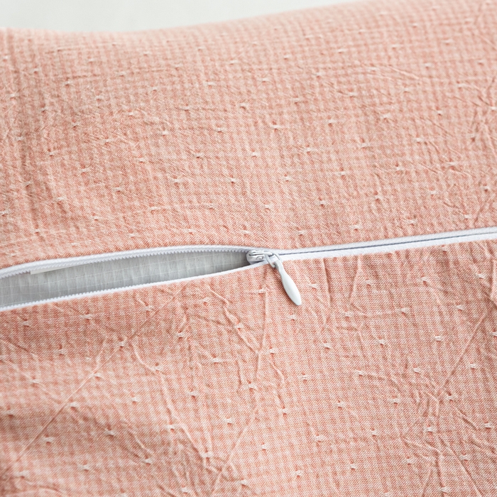 91家纺网 家纺一手货源 找家纺 （总）萌番宝 2025新款A类水洗棉全棉三角方格二合一组合荞麦枕头草本清香荞麦腰枕