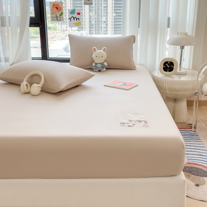 91家纺网 家纺一手货源 找家纺 米菲 2025新款高密针织棉印花床笠-梦幻 梦幻--卡其色