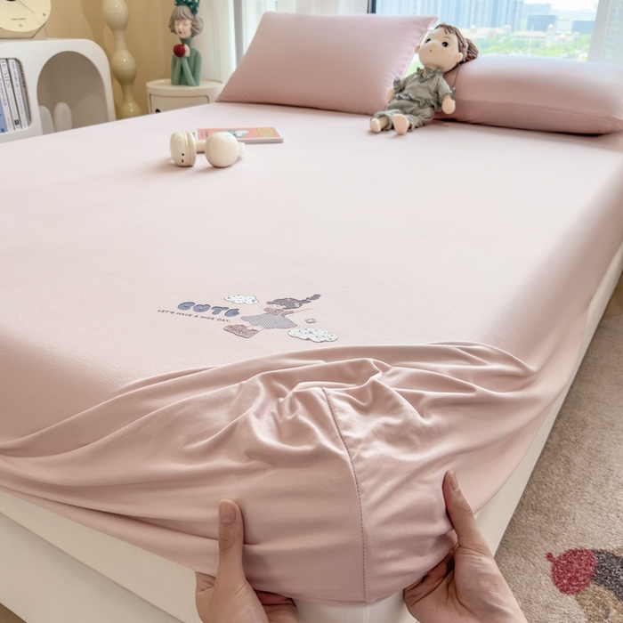 91家纺网 家纺一手货源 找家纺 米菲 2025新款高密针织棉印花床笠-梦幻 梦幻--少女粉