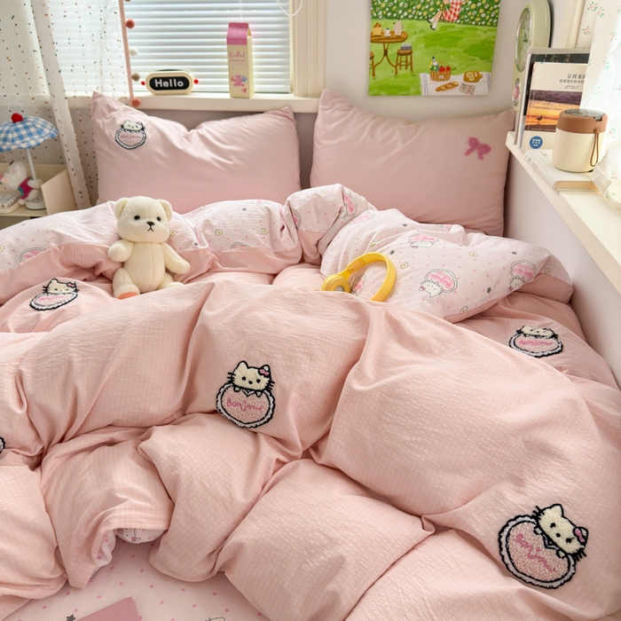 91家纺网 家纺一手货源 找家纺 三元色 2025新款云感毛巾绣四件套 爱心猫咪-粉