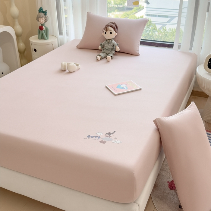 91家纺网 家纺一手货源 找家纺 米菲 2025新款高密针织棉印花床笠-梦幻 梦幻--少女粉