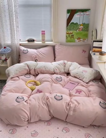 91家纺网 家纺一手货源 找家纺 三元色 2025新款云感毛巾绣四件套 糖果小美