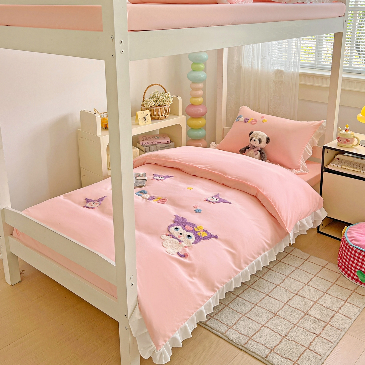 91家纺网 家纺一手货源 找家纺 雨菲家纺 2025新款学生季水洗棉毛巾绣花荷叶花边三件套四件套床单床笠款 米米兔粉