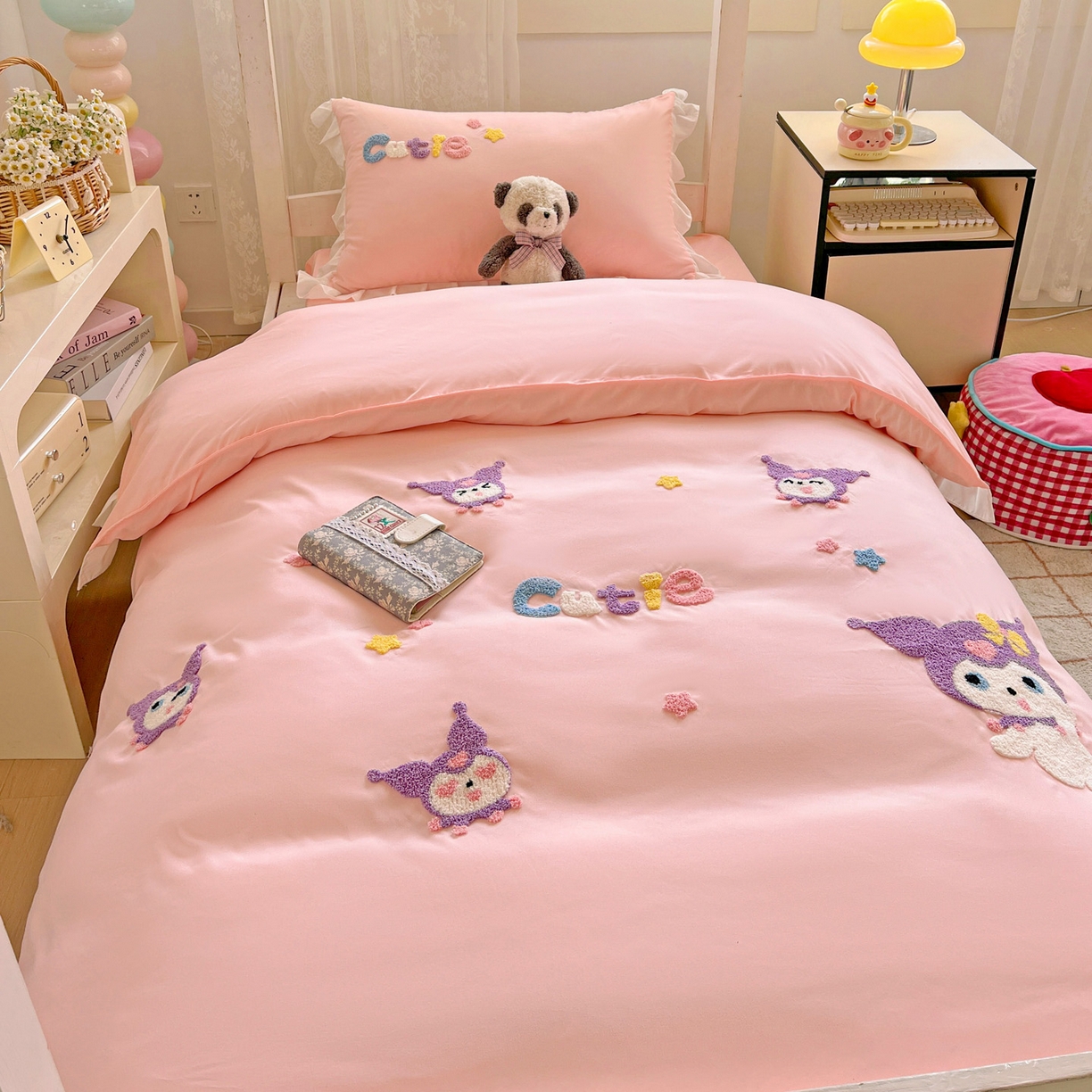 91家纺网 家纺一手货源 找家纺 雨菲家纺 2025新款学生季水洗棉毛巾绣花荷叶花边三件套四件套床单床笠款 米米兔粉