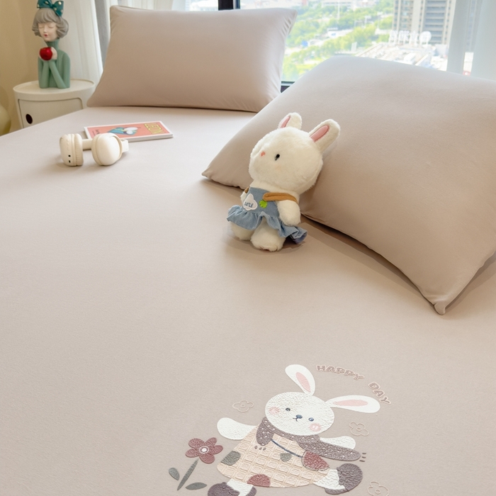 91家纺网 家纺一手货源 找家纺 米菲 2025新款高密针织棉印花床笠-梦幻 梦幻--卡其色